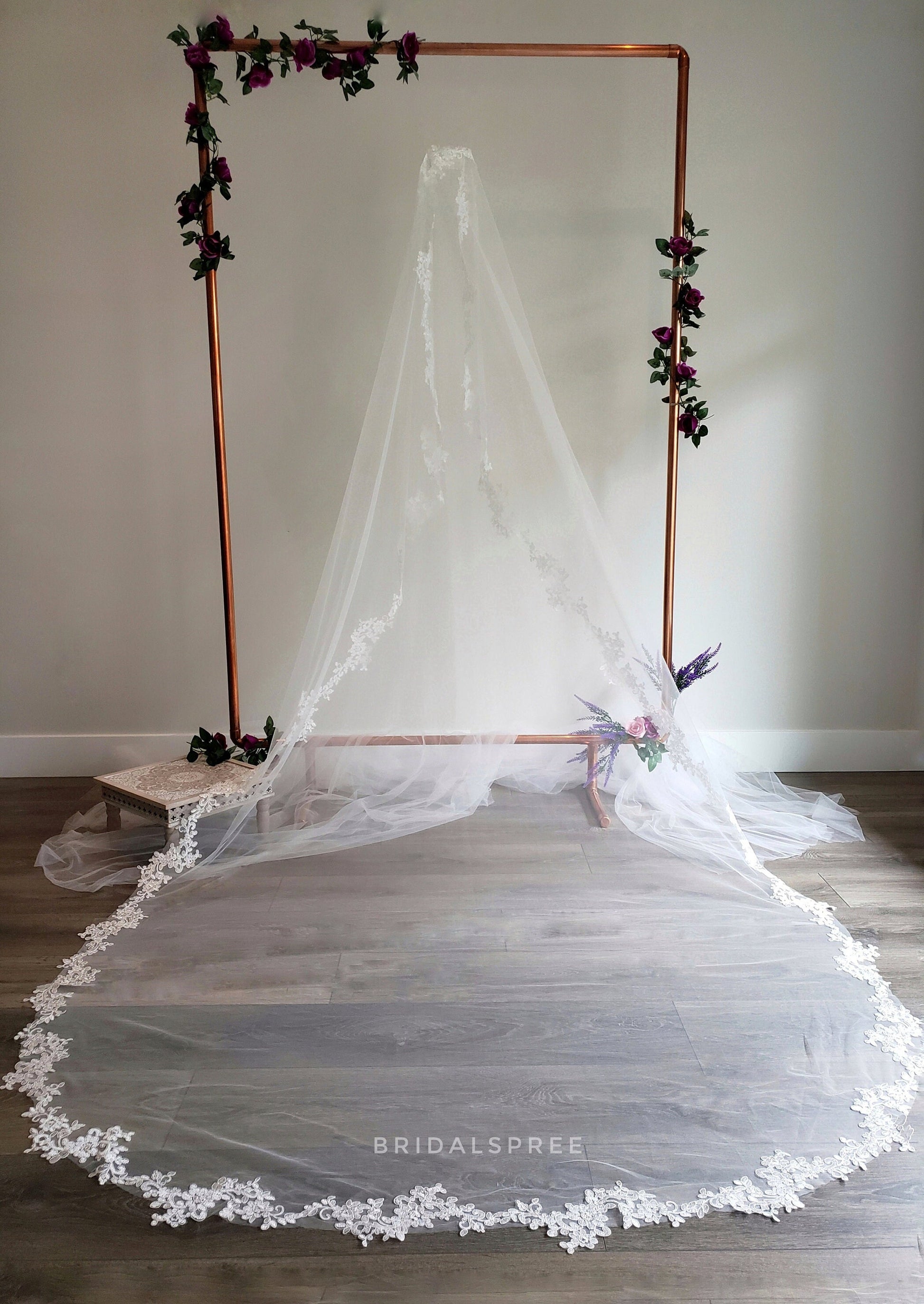 Mantilla lace cathedral veil with floral leaves lace